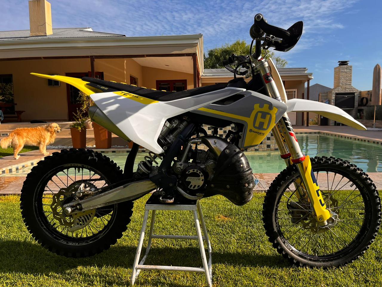 KTM / HUSQVARNA 85 CLUTCH CASING GUARD CARBON KEVLAR