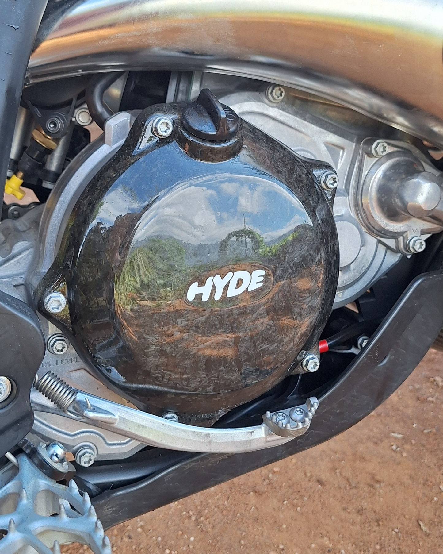 BETA COMPRESSED CARBON CLUTCH COVER
