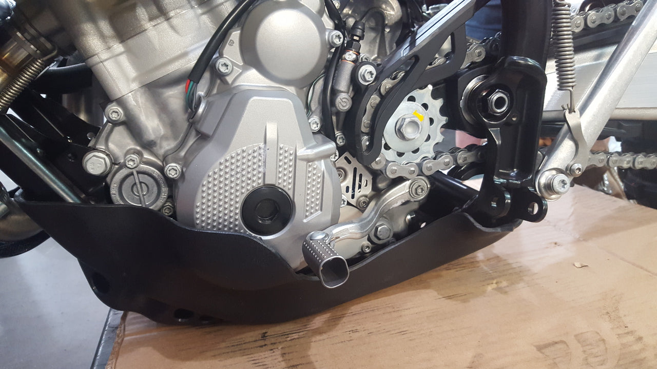 HUSQVARNA 310 / 350 SUMP GUARD