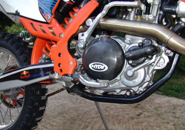 KTM 450 / 500 WATERPUMP GUARD CARBON KEVLAR
