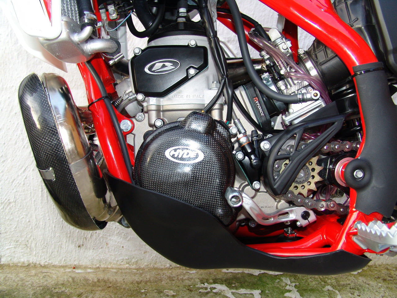 BETA 2STROKE CARBON FIBER IGNITION GUARD