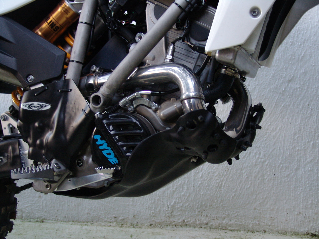 BMW 450 EXHAUST SUMP GUARD POLY BLEND