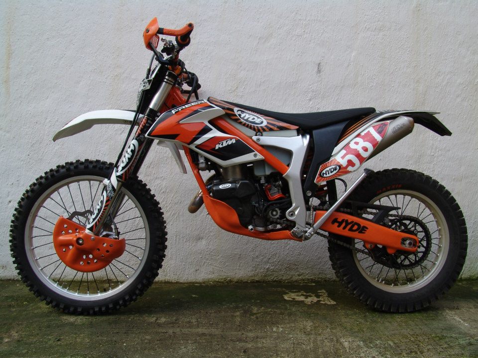 KTM FREERIDE 250 FRONT DISC & FORK GUARDS