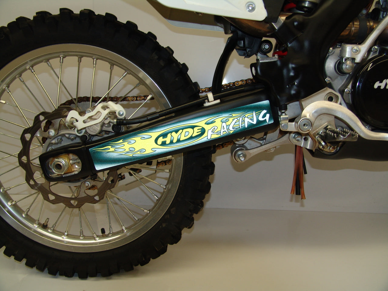 SUZUKI RMZ/X 450 SWINGARM PROTECTORS