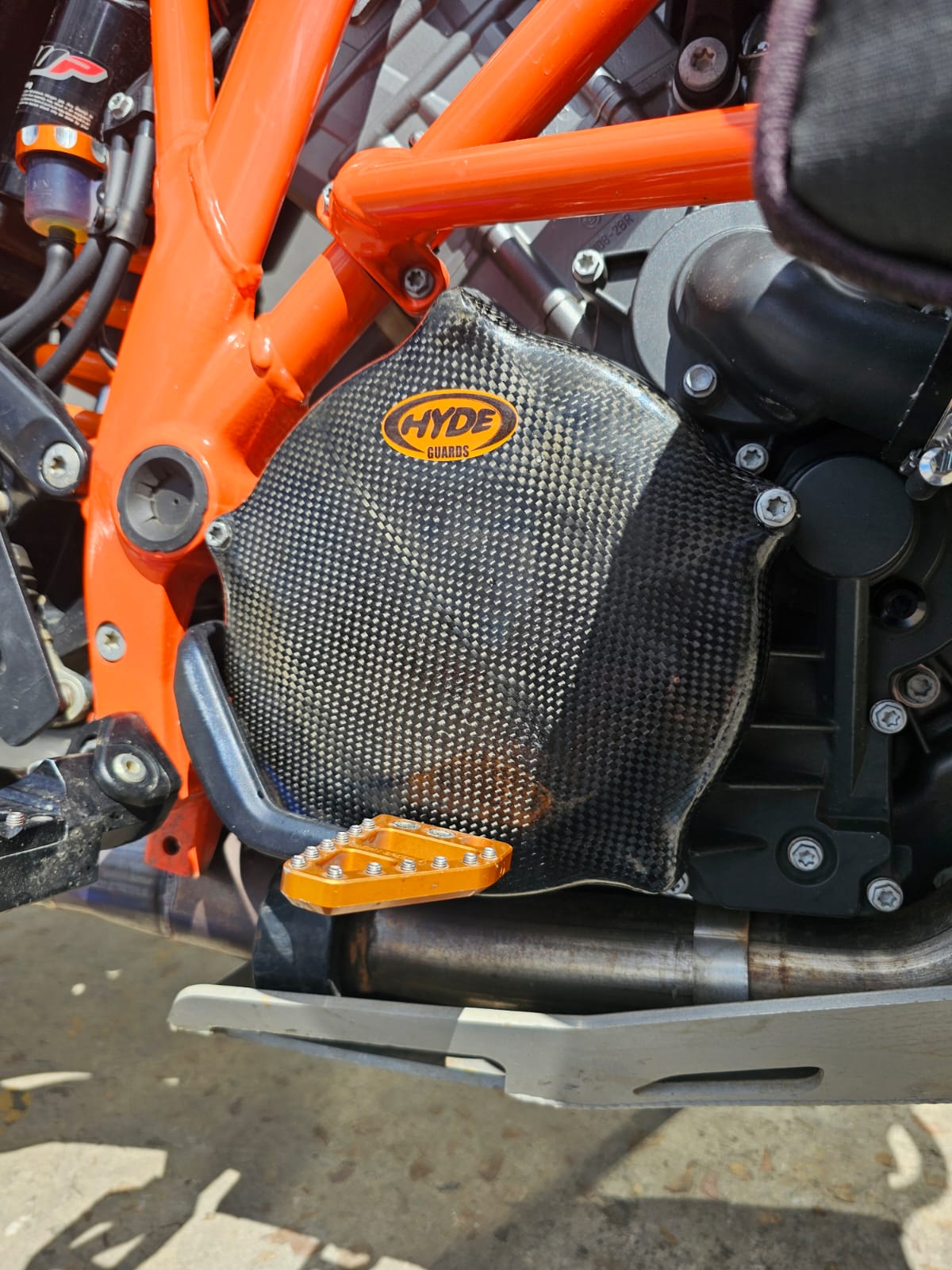 KTM 1090 / 1190 / 1290 CARBON CLUTCH CASING GUARD – Dreams In Africa T ...