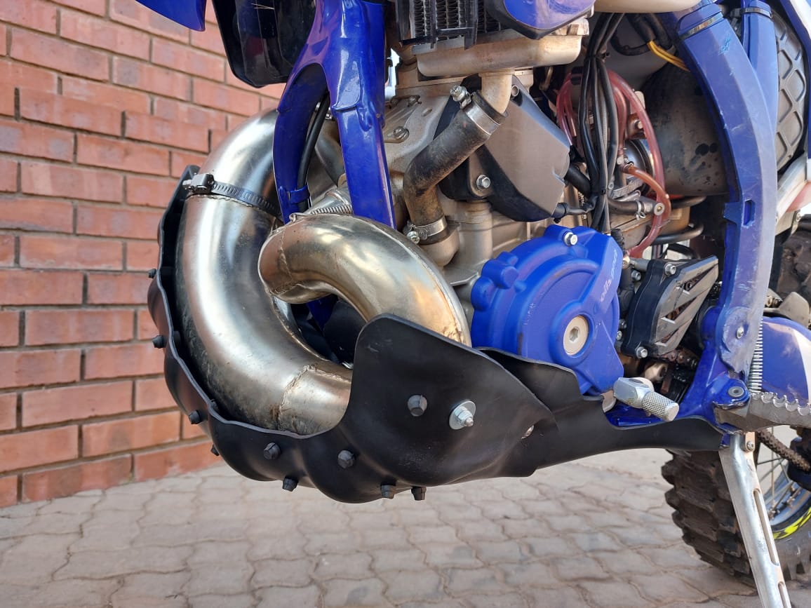 SHERCO 250/300 EXHAUST SUMP GUARD WITH LINKAGE FLAP